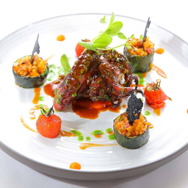 Une cuisine traditionnelle et raffinée à Châteauneuf-de-Gadagne _ La maison de Celou71